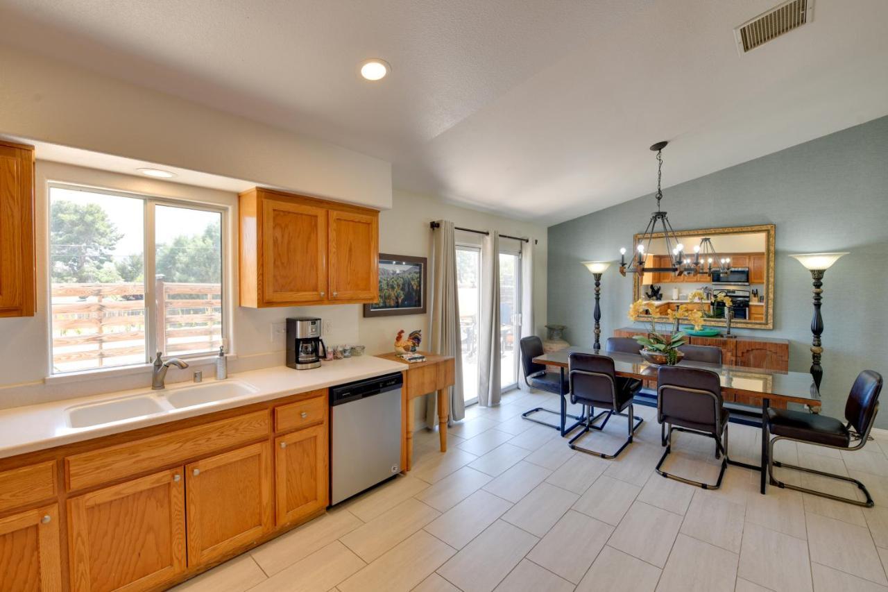 Updated Abode 22 Mi To Joshua Tree National Park! Моронго-Вэлли Экстерьер фото